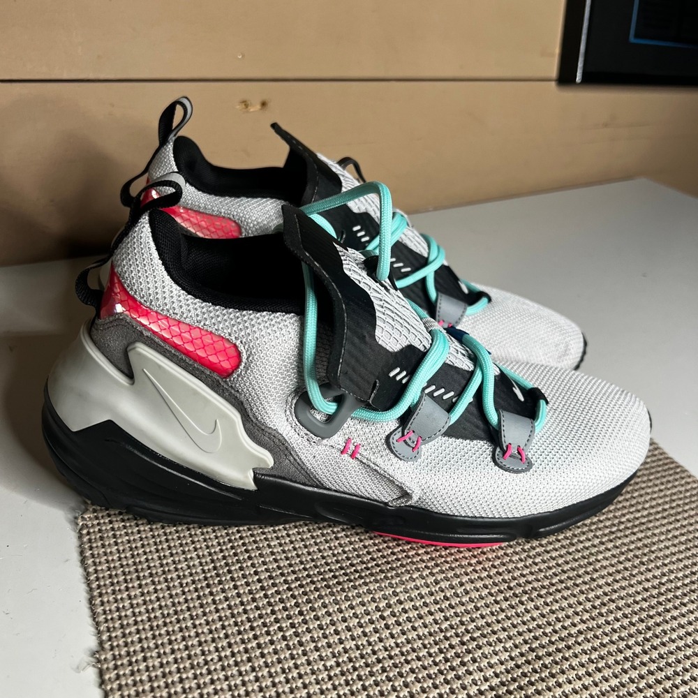 Nike Air Zoom Ashiko Wolf Grey Solar Red Teal AT6610-002 Mens 10 Sneaker